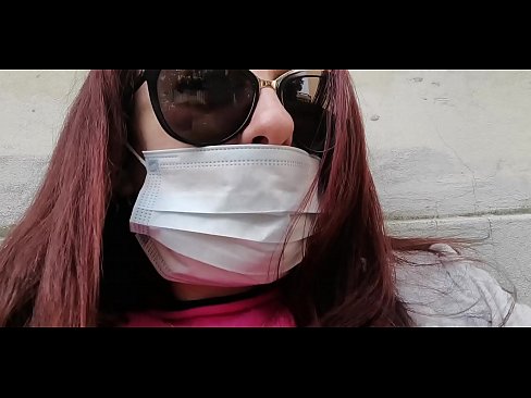 ❤️ Nicoletta na-abọ ọbọ n'ahụ onye agbata obi ya na pees n'ime ebe a na-adọba ụgbọala ya (Special Covid19 Italian Quarantine) ❤️ Anal video ﹏
