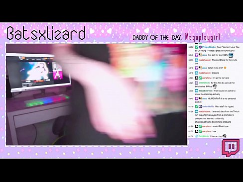 ❤️ GAMER chefuru ịgbanyụ mmiri iyi ahụ wee wụsa ndụ n'ikuku. ❤️ Anal video ﹏